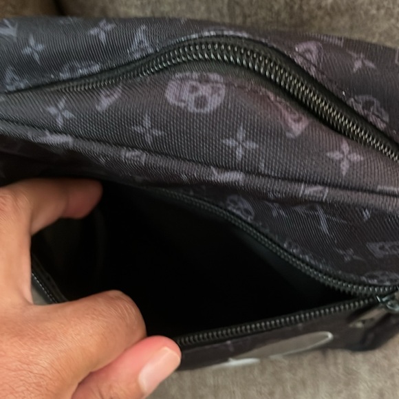 Ice Nine Kills Nightmare on the Ninth Vampire Mickey Mouse purse 👛 - Picture 3 of 8